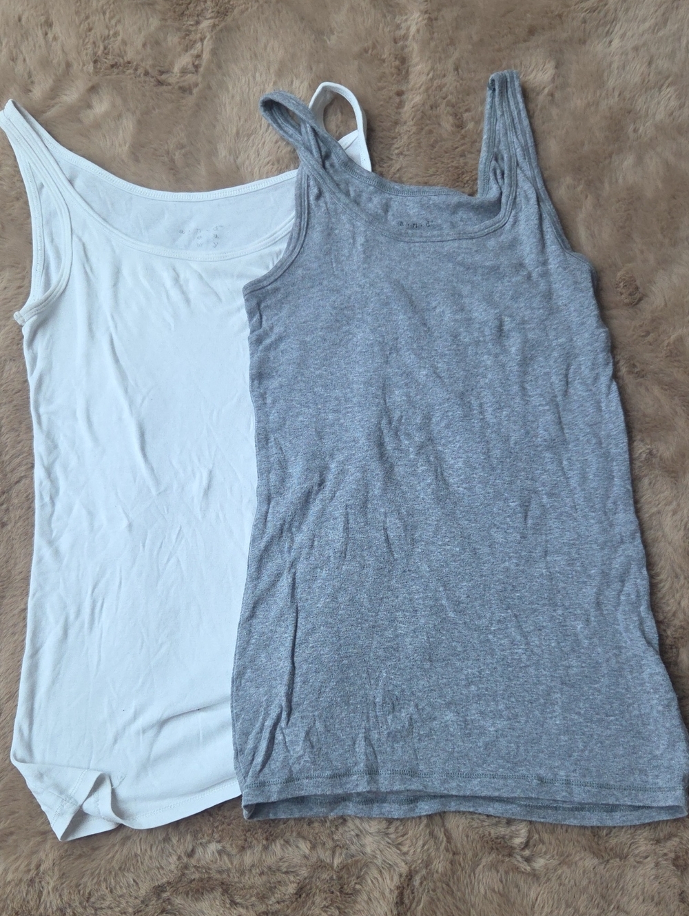 Everyday Stretch Tank Tops — White & Gray 2-Pack